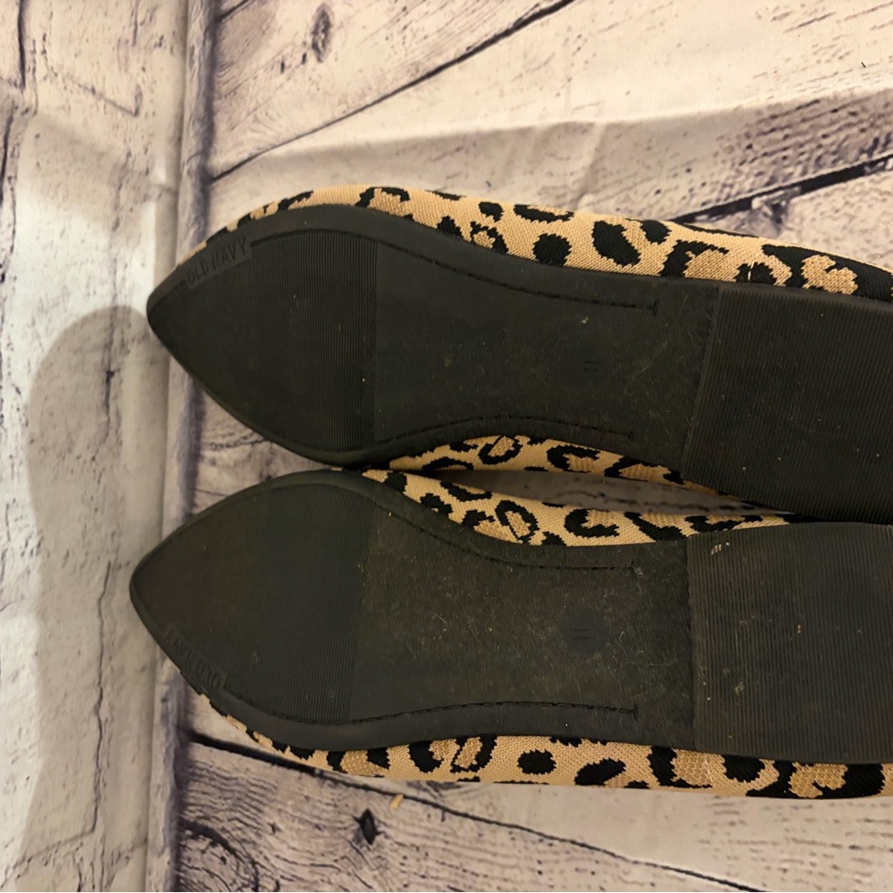 Old Navy Stylish Leopard Print Flats Size 11 Women’s - Picture 4 of 5